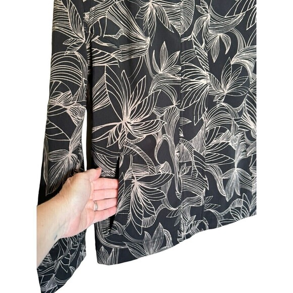 Athleta Odyssey Leaf Print Jacket Full Zip Magnetic Running Workout Black Sz M - Picture 2 of 11